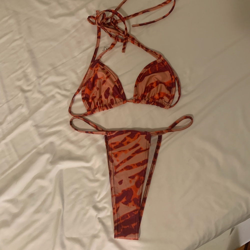 prettylittlething swimsuit set